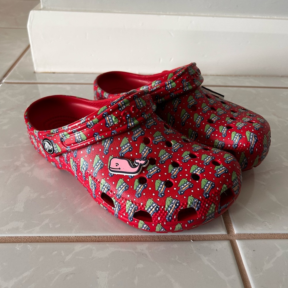 Vineyard vines crocs NWOTs